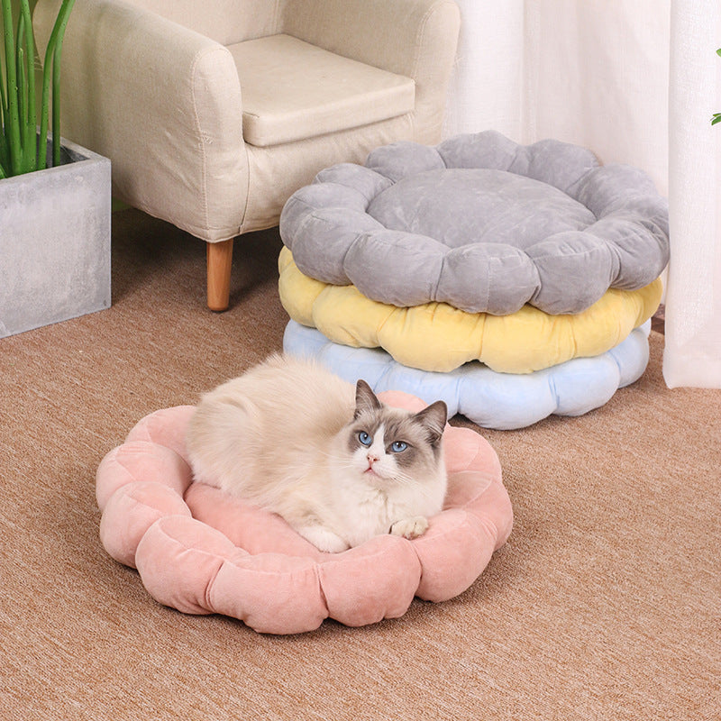 Short Plush Comfortable And Soft Pet And Cat Beds