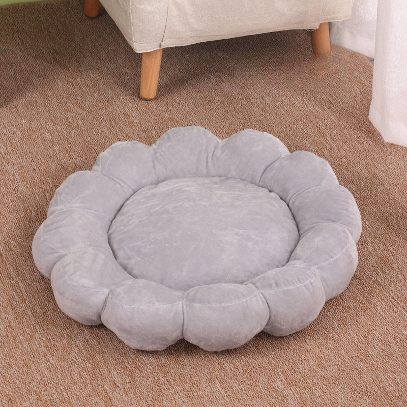 Short Plush Comfortable And Soft Pet And Cat Beds